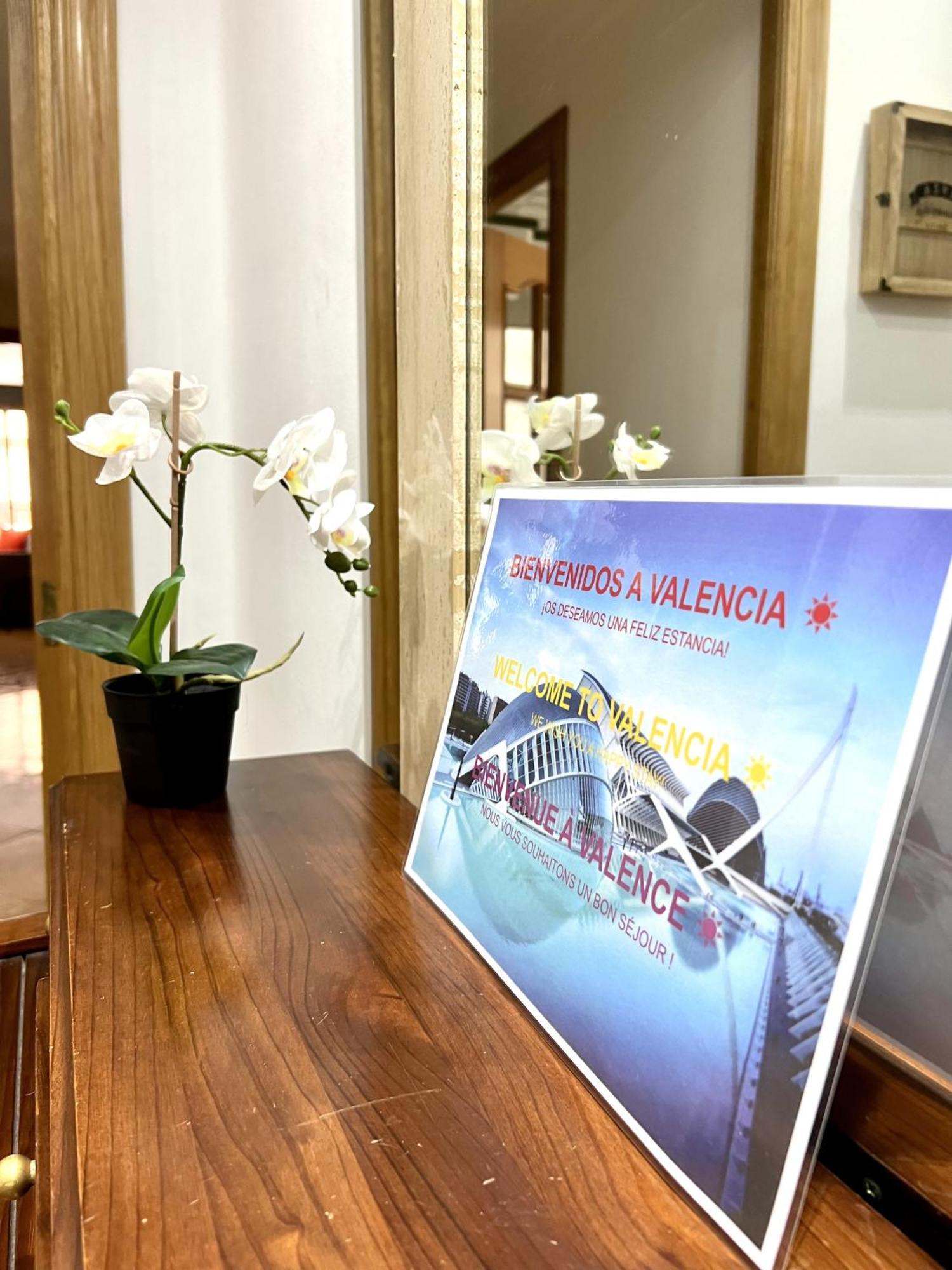 Moderno Y Acogedor Apartamento Para 6 Personas Valencia Luaran gambar