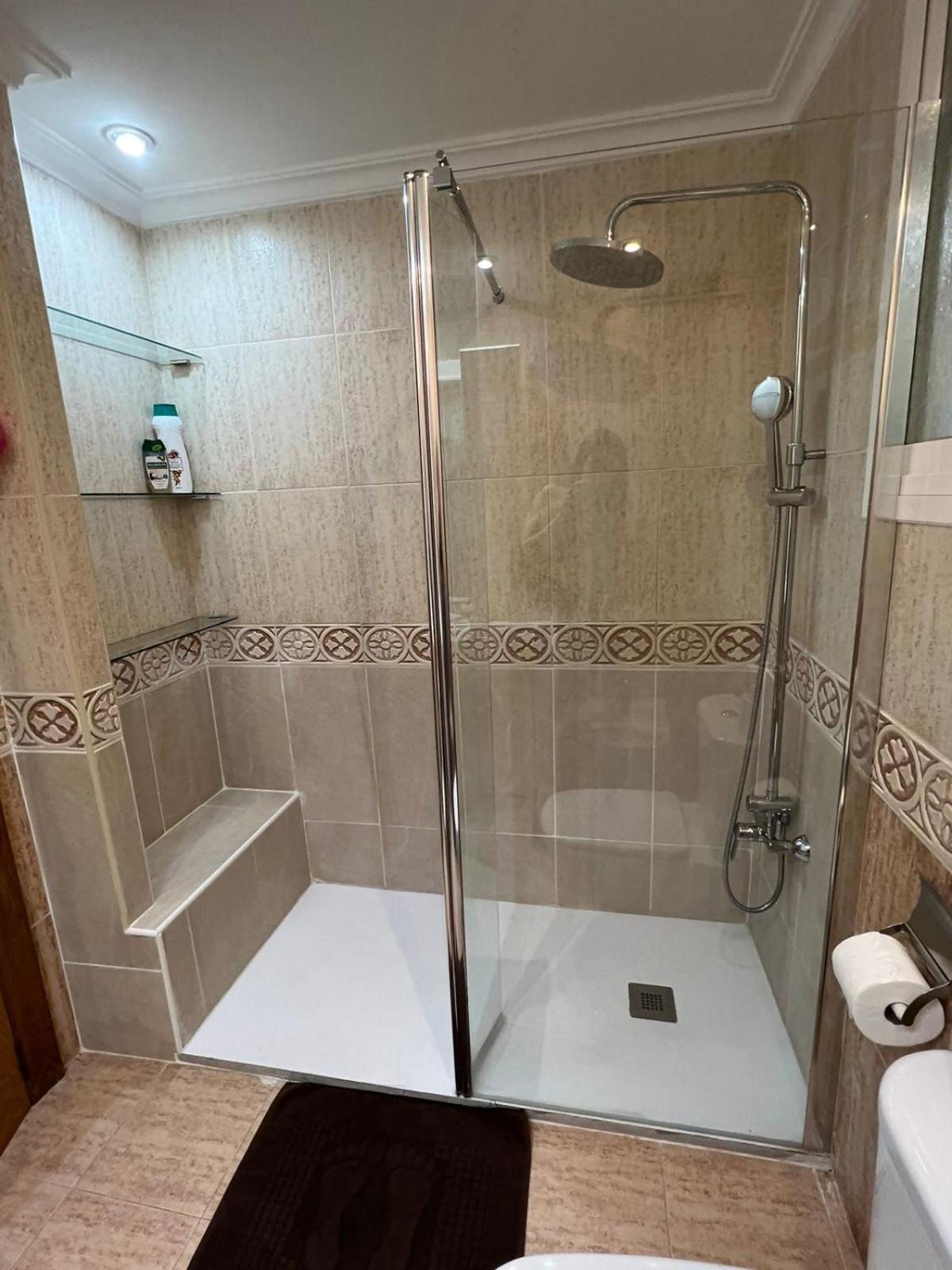 Moderno Y Acogedor Apartamento Para 6 Personas Valencia Luaran gambar